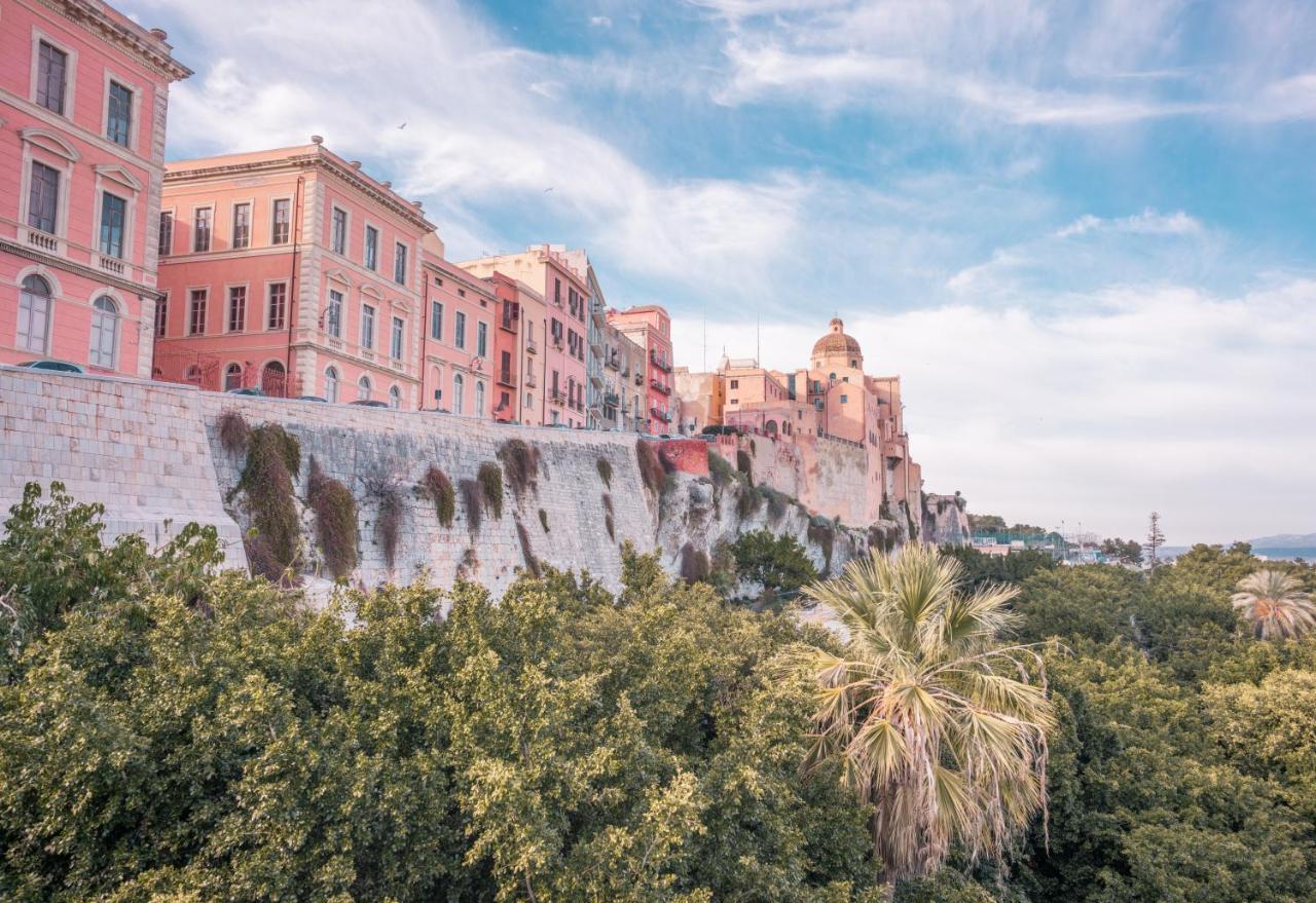 Kuzu Apts - City Center - Wifi Ac Tv Apartment Cagliari Exterior photo